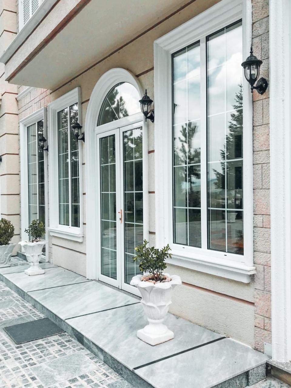 Hotel Devi Erseke Εξωτερικό φωτογραφία