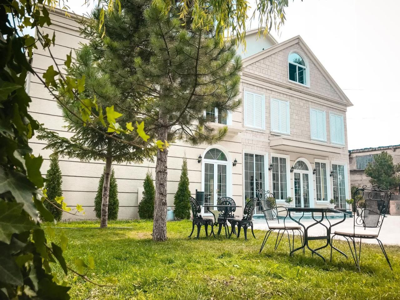 Hotel Devi Erseke Εξωτερικό φωτογραφία